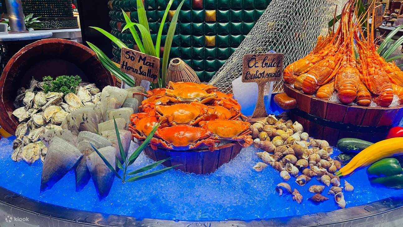 Premium Seafood Buffet at Cafe Central An Dong